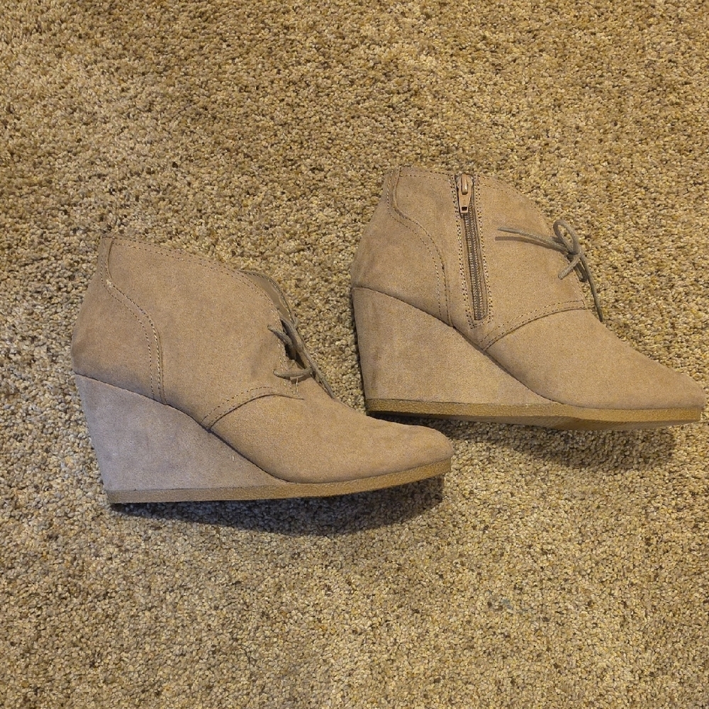 Universal Thread Taupe Suede Wedge Ankle Booties